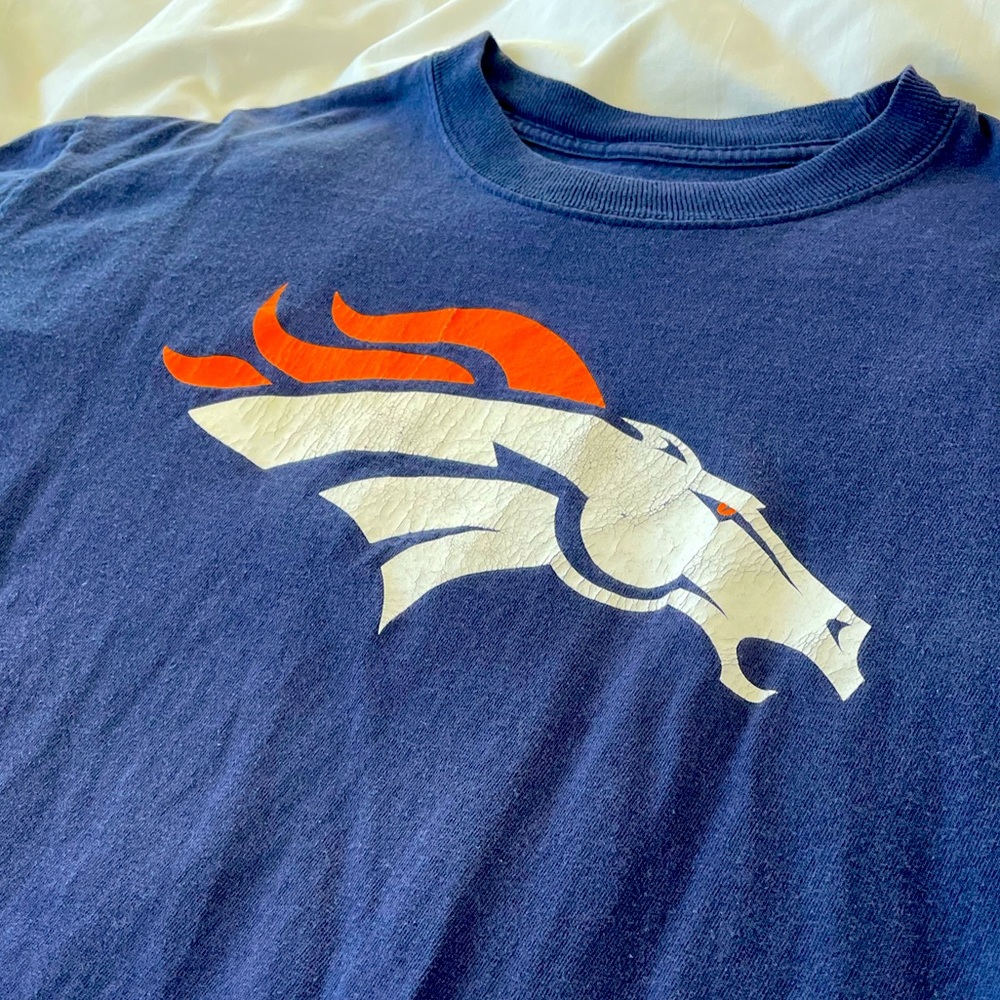 DENVER BRONCOS VINTAGE FOOTBALL TEE